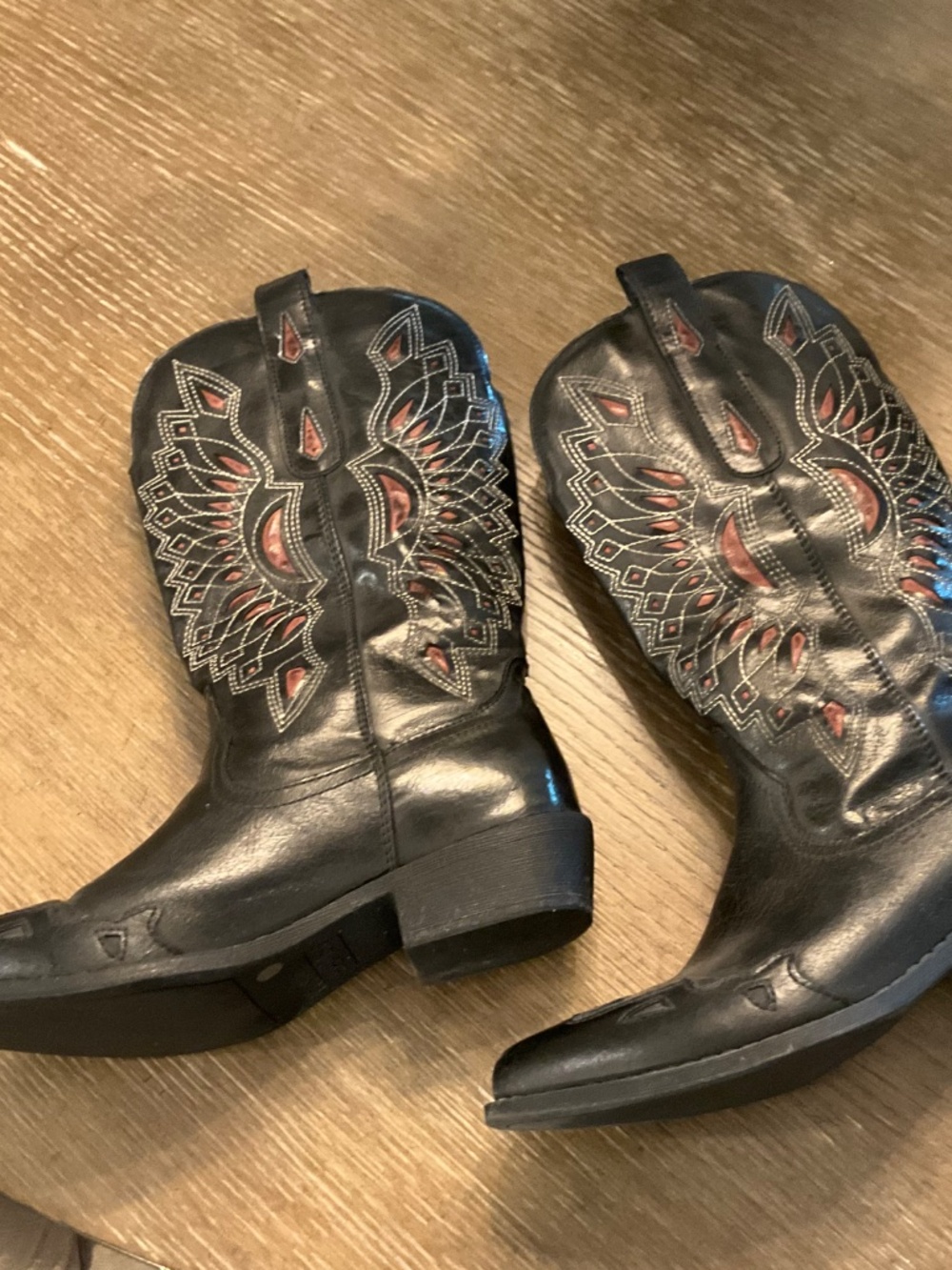 “Coconuts” black western boots - Picture 4 of 4